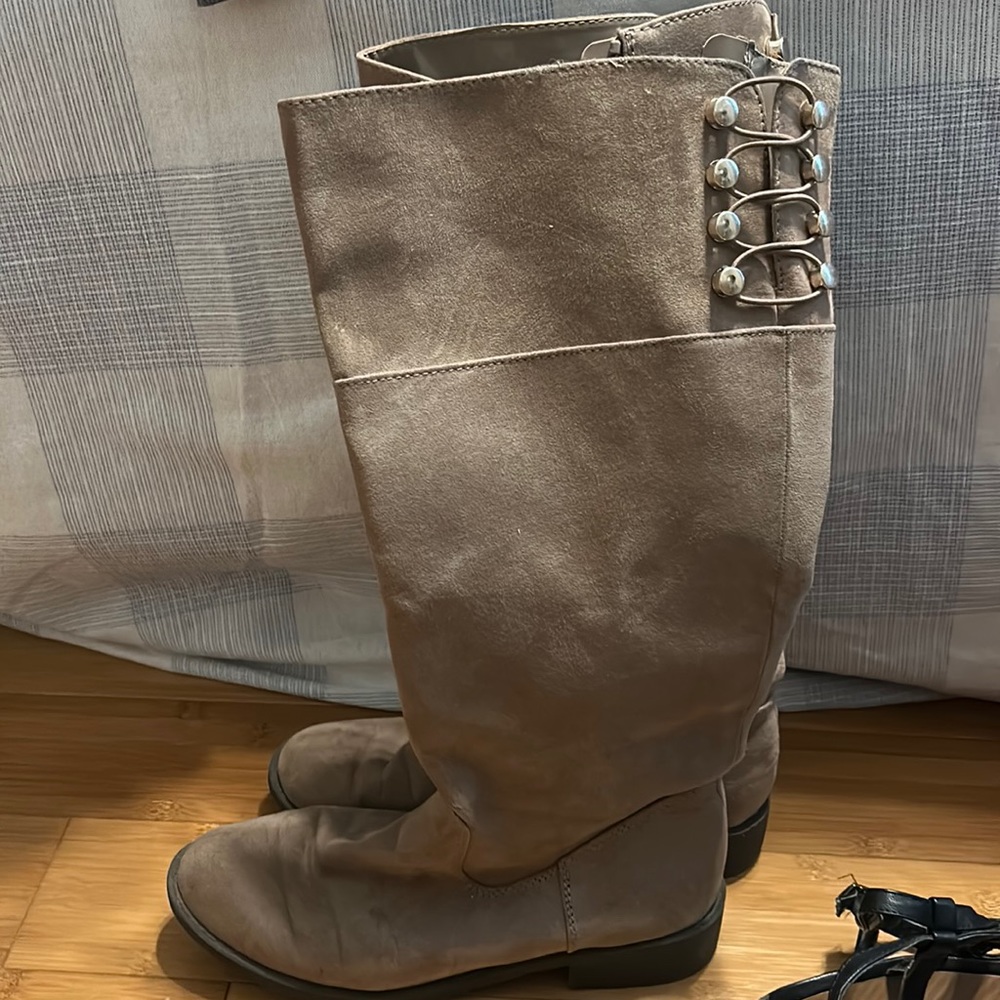 Nude suede boots